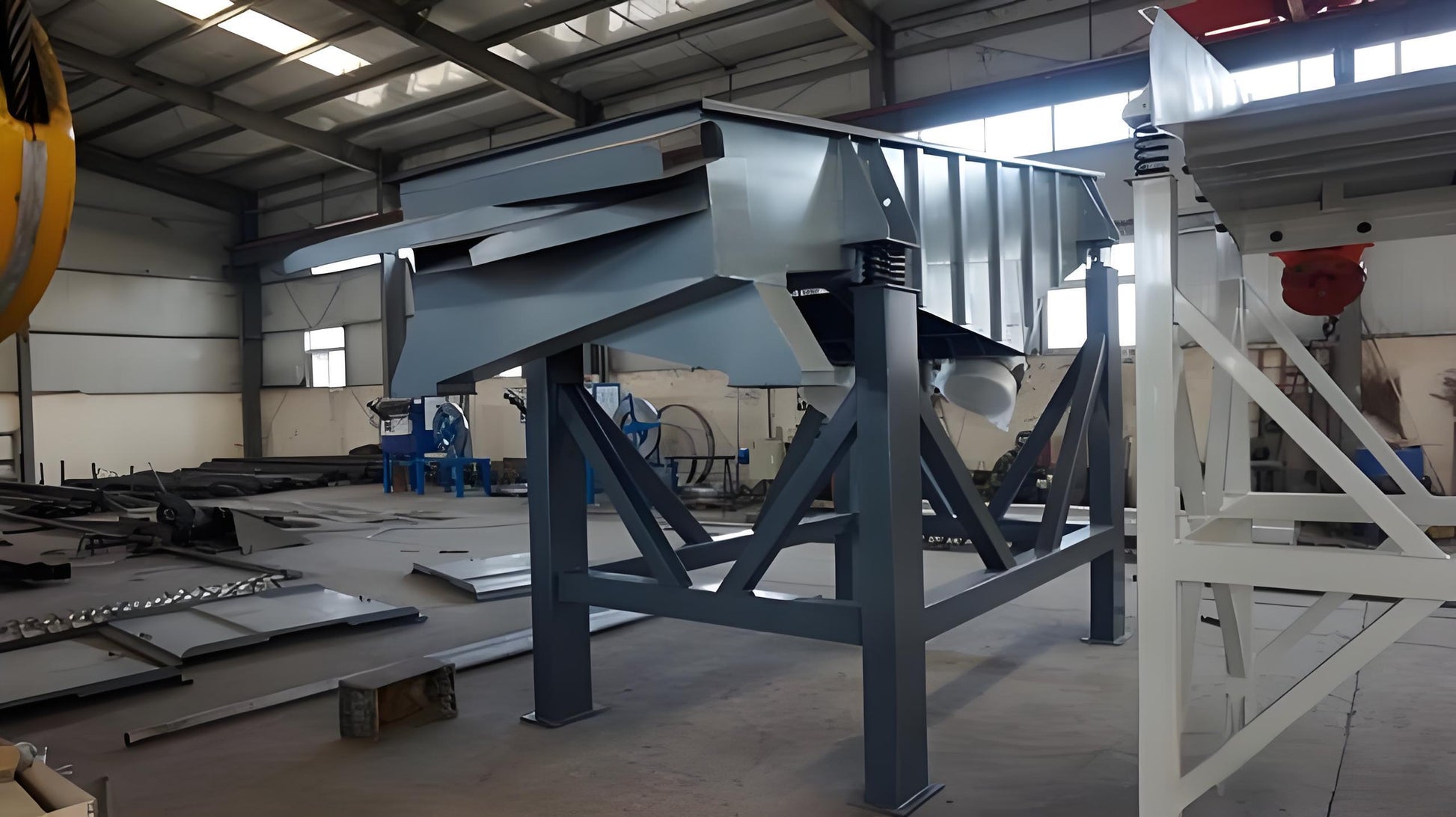 Vibrating Screening Machine - HHITC