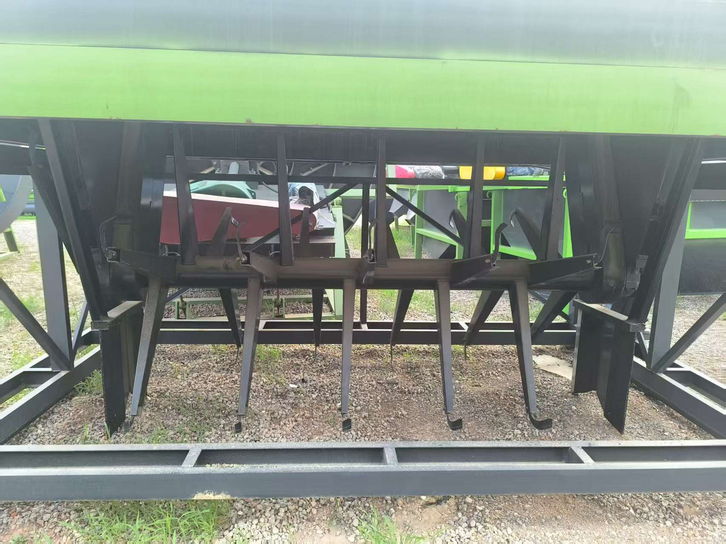 Hydraumatic Trough Type Compost Turner