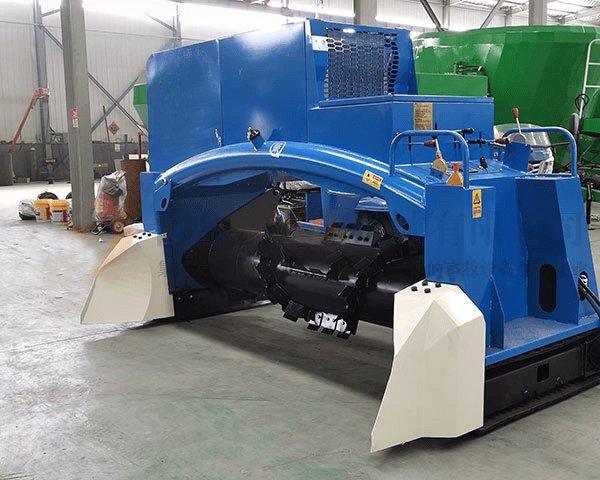 Crawler-Type Compost Turner - HHITC